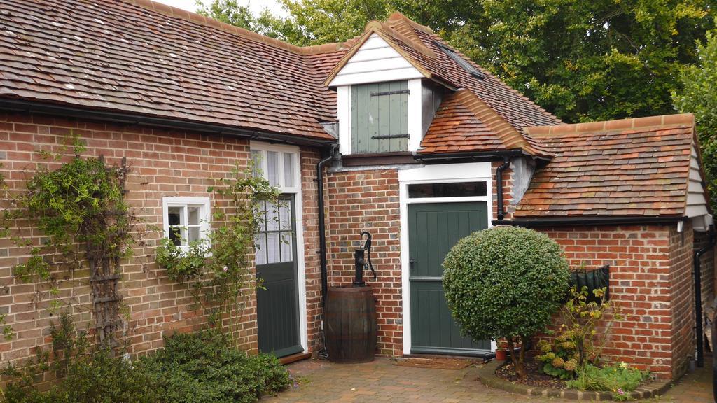 The Stables At Boreham House Villa Herstmonceux Room photo